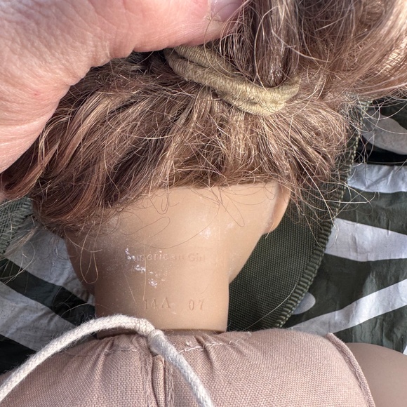 American girl doll with Blue Eyes and Pink Cheeks face needs to be cleaned with - Picture 7 of 7